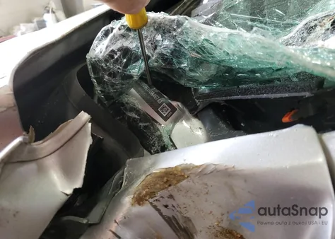 2017 Ford Escape Se z USA, uszkodzony, nr VIN 1FMCU9G97HUA46743